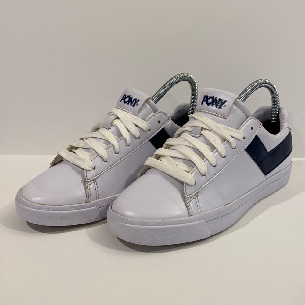 Women’s Pony Shoes - Size 7 (kids 5.5)